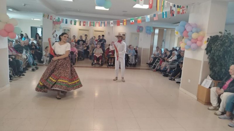 Madrid se rindió al folclore latinoamericano en el Festival “Danzando por la Hispanidad 2025″